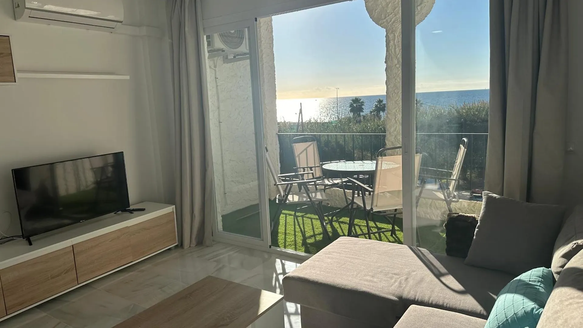 Lägenhet Sunstay Relax Rio Marina Beach Nerja Spanien