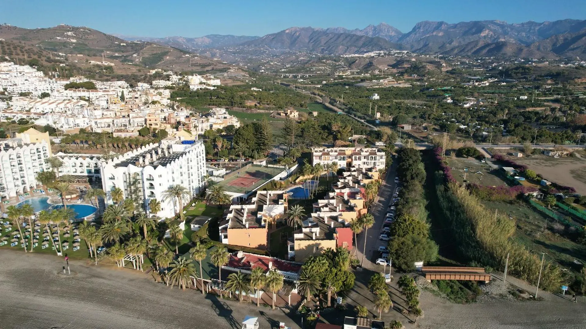 Sunstay Relax Rio Marina Beach Nerja Spanje